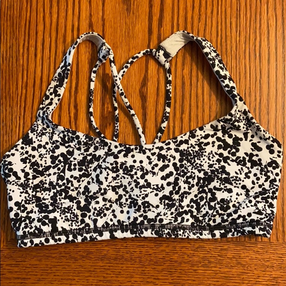 Lululemon black and white sports bra size 4